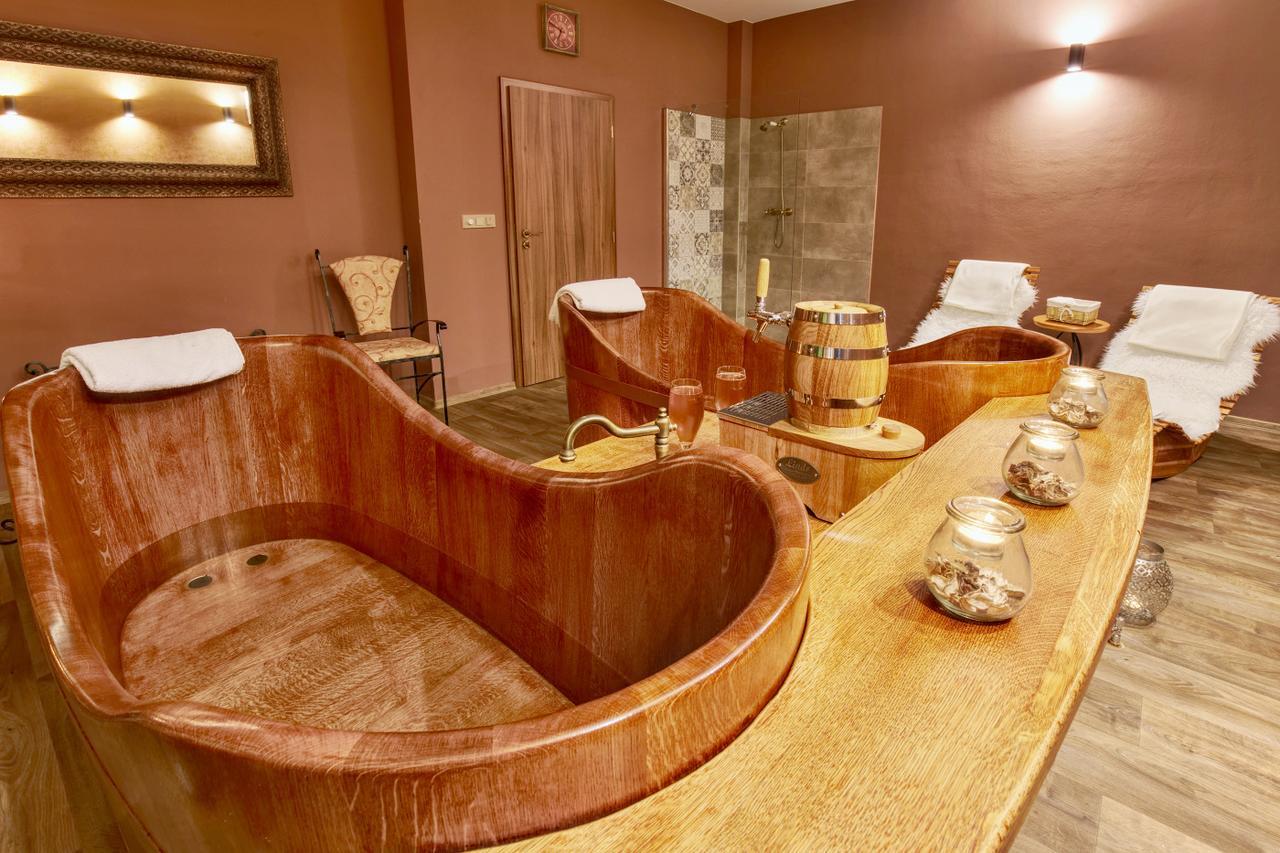 Kyjovsky Pivovar - Hotel, Restaurace, Pivni Lazne Kültér fotó