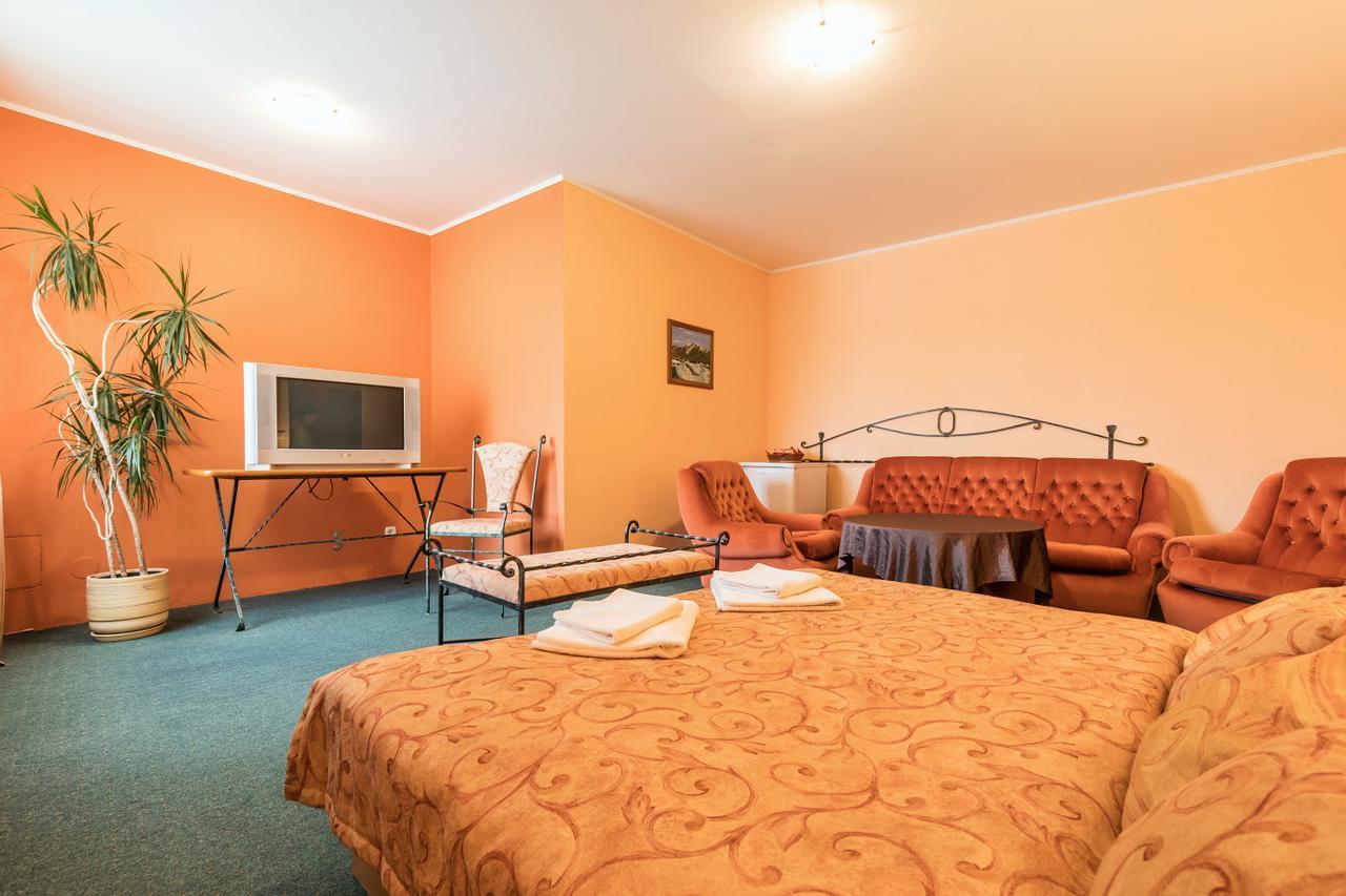 Kyjovsky Pivovar - Hotel, Restaurace, Pivni Lazne Kültér fotó
